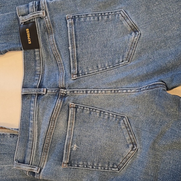 Express Mid Rise Ripped Skyscraper Jeans - Picture 6 of 7